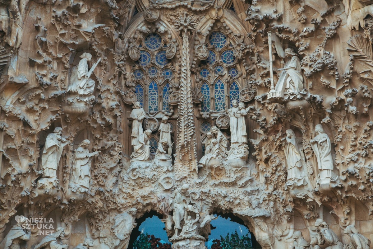 Sagrada Família, Antoni Gaudí, Antonio Gaudi, zdjęcie, architektura, secesja, Art Nouveau, Barcelona, sztuka hiszpańska, sztuka katalońska, niezła sztuka