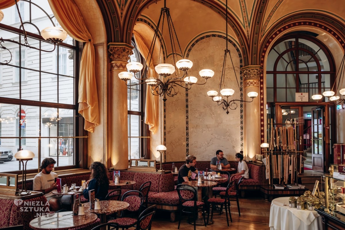 Café Central, Wiedeń, Austria, co zobaczyć w Austrii, przewodnik po Austrii, Niezla Sztuka