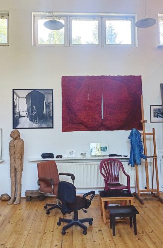 Magdalena Abakanowicz, pracownia historyczna, niezła sztuka