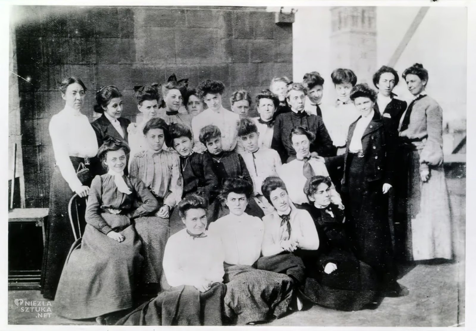 Tiffany Girls, Tiffany Studios, pracownice, Niezła Sztuka