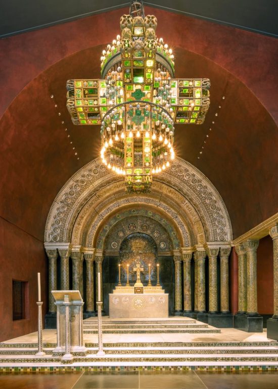 Kaplica Tiffany’ego, Laurelton Hall, Louis Comfort Tiffany, mozaika, szkło, Niezła Sztuka